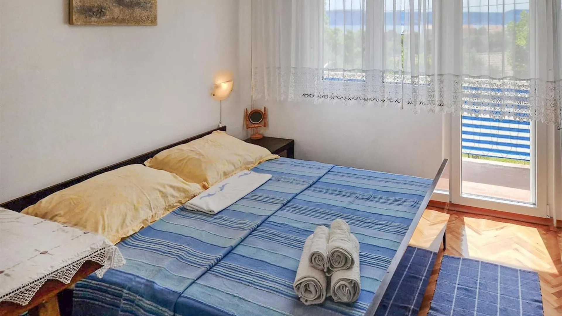 Awesome Apartment In Novi Vinodolski With Kitchen